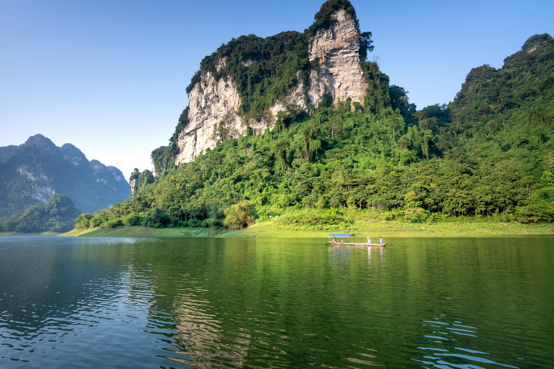 Người chơi ghi chú dãy số và theo dõi kết quả một cách có kế hoạch