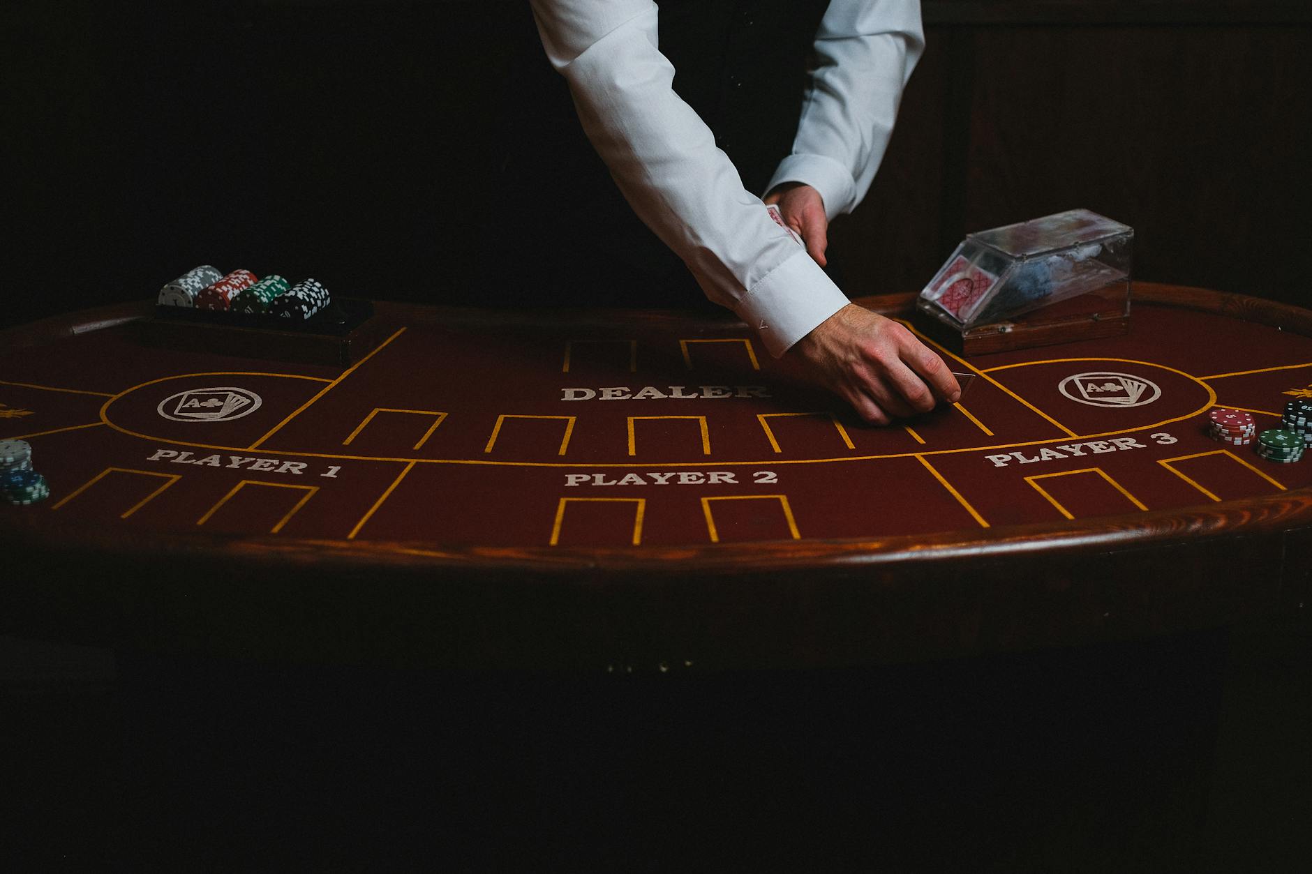 Bàn chơi live casino với không khí trực quan và chân thực